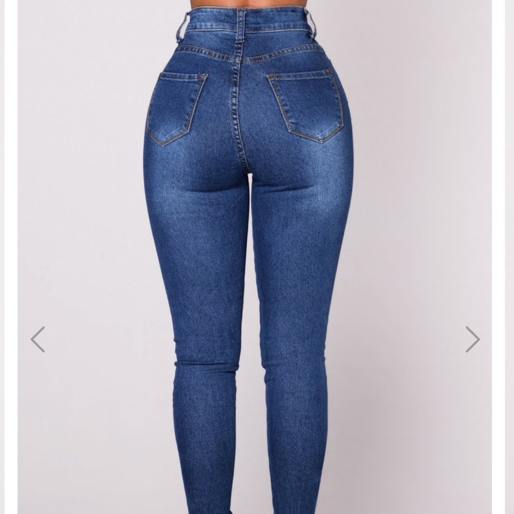 Fashion Nova | Medium Blue Wash Jeans ✨ - Picture 2 of 6